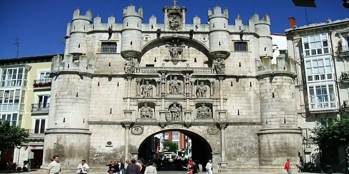 Qué ver en Burgos: Arco de Santa María