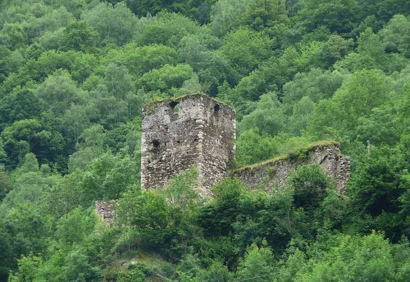 Castèth de Les o castillo de Pijoèrt