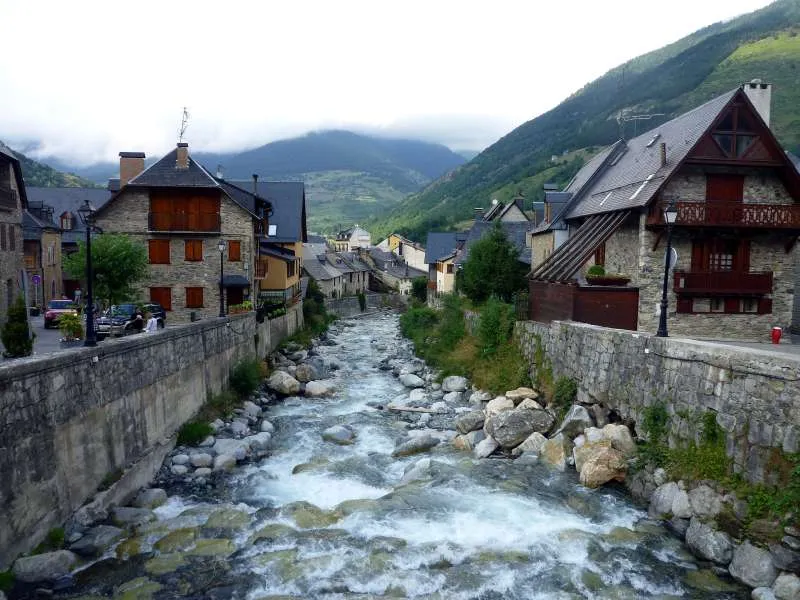 Río Nere a su paso por Vielha