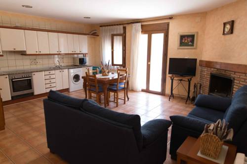 Apartamentos Casa Lola rodeados de montañas y rios