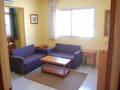 Apartamentos Jacinto Benavente