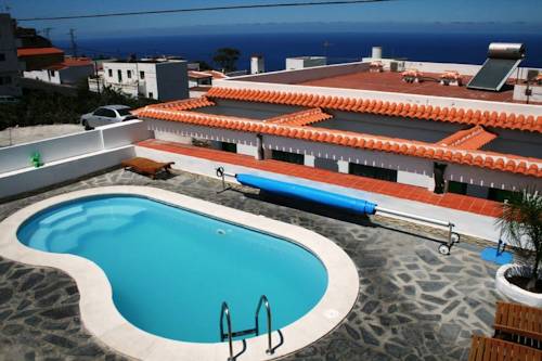 Apartamentos La Palmera
