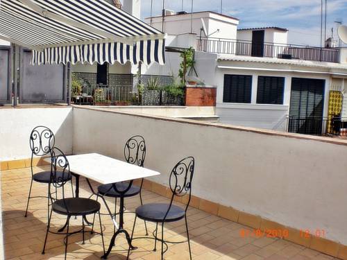 Apartamentos Turísticos La Encarnación