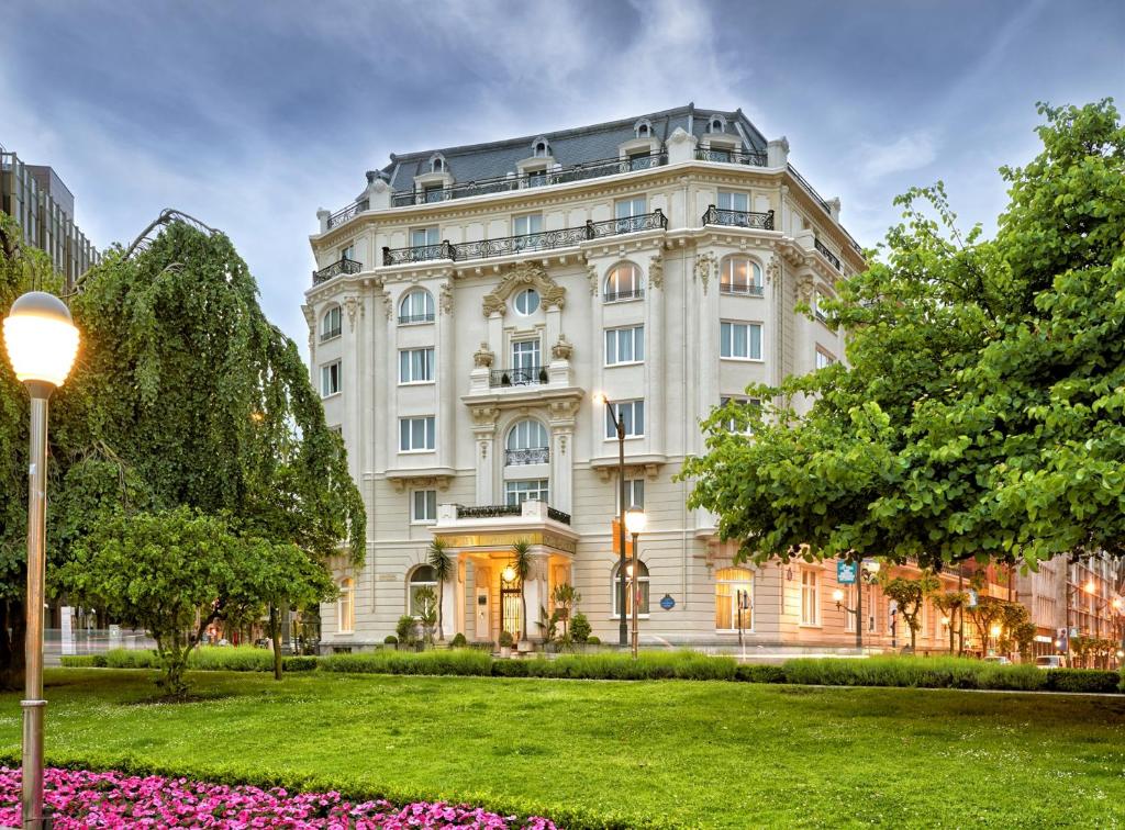Hotel Carlton - hotel en Bilbao