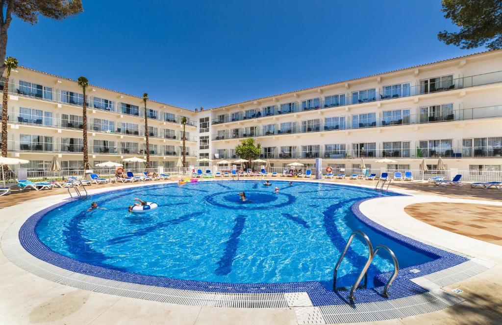 Globales Playa Estepona - hotel en Estepona
