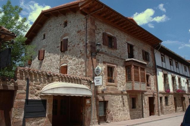 Hostal Casa Masip - hotel en Ezcaray