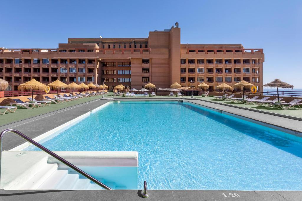 Las Palmeras - hotel en Fuengirola