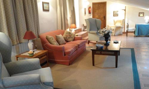 Hostal Rural Cumbres De Castilla