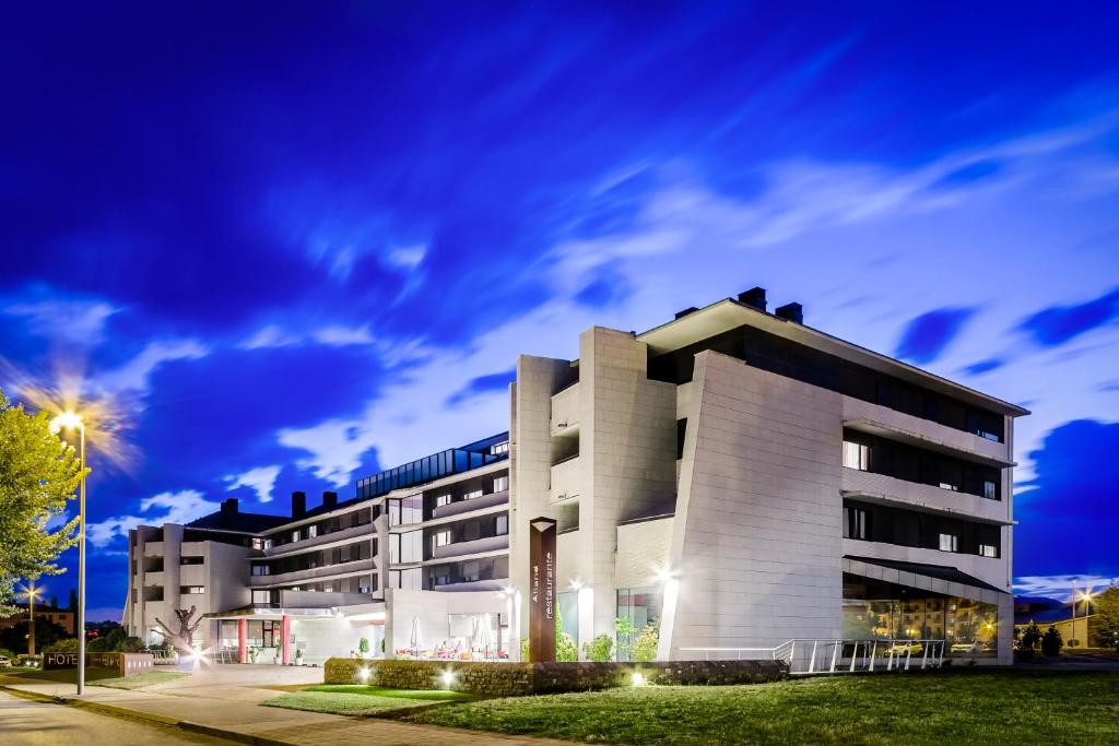 Eurostars Reina Felicia - hotel en Jaca