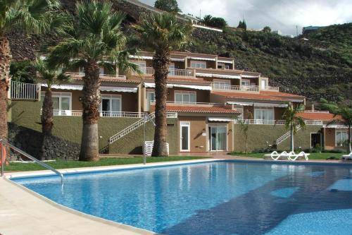 La Muralla Apartamentos