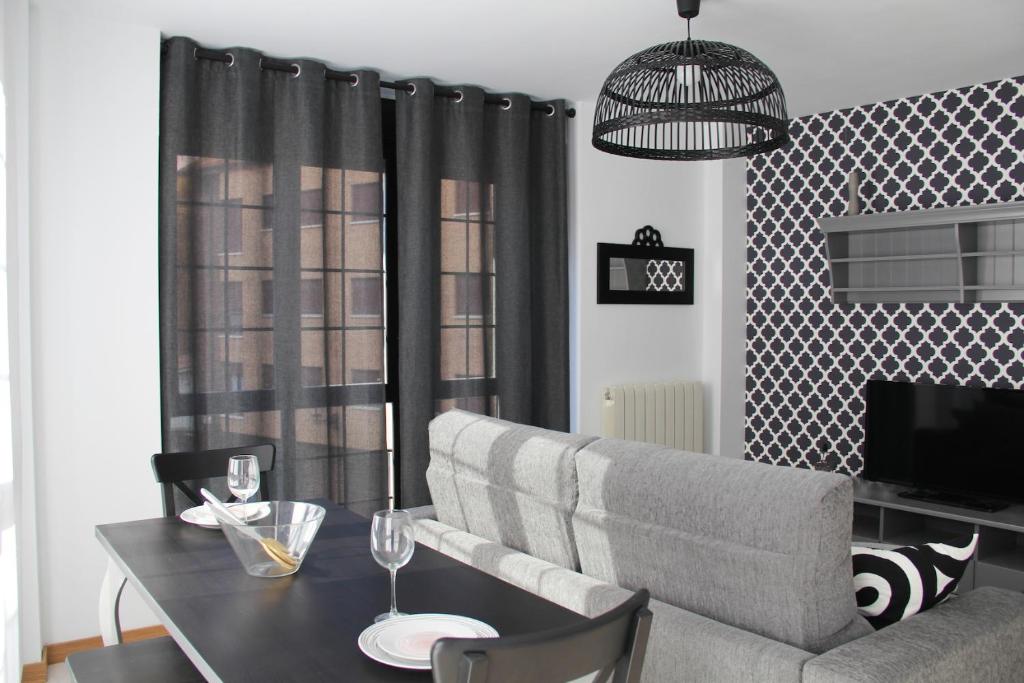 Apartamentos Vino y Camino - hotel en Nájera