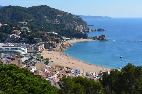 Apartamentos Nautic wifi gratis a 150 metros de la playa de Tossa de Mar