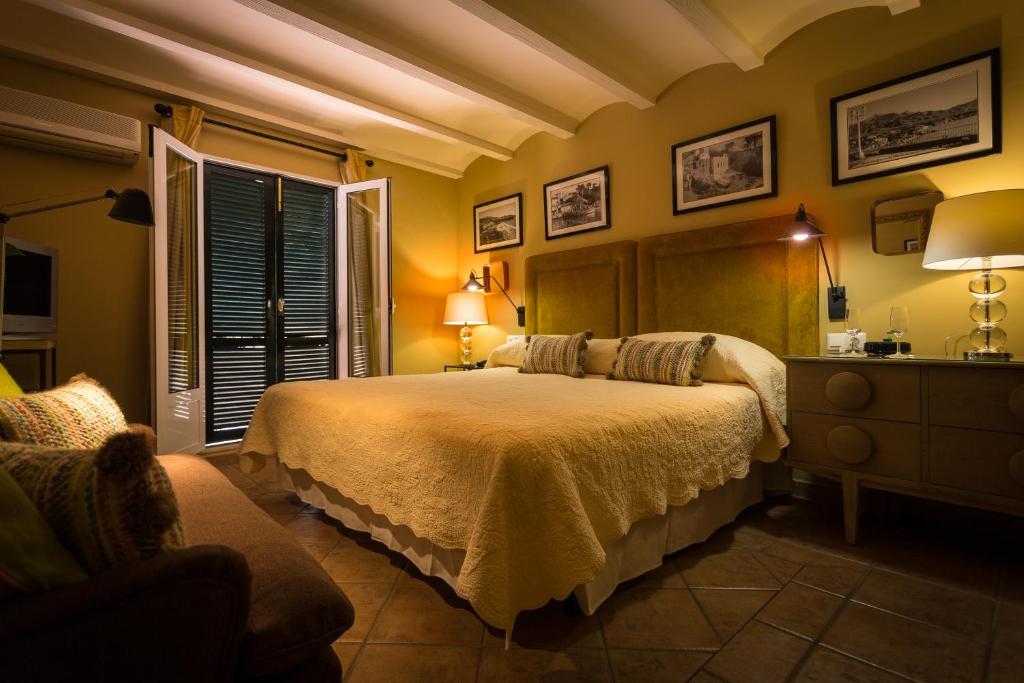Hotel Carabeo - hotel en Nerja