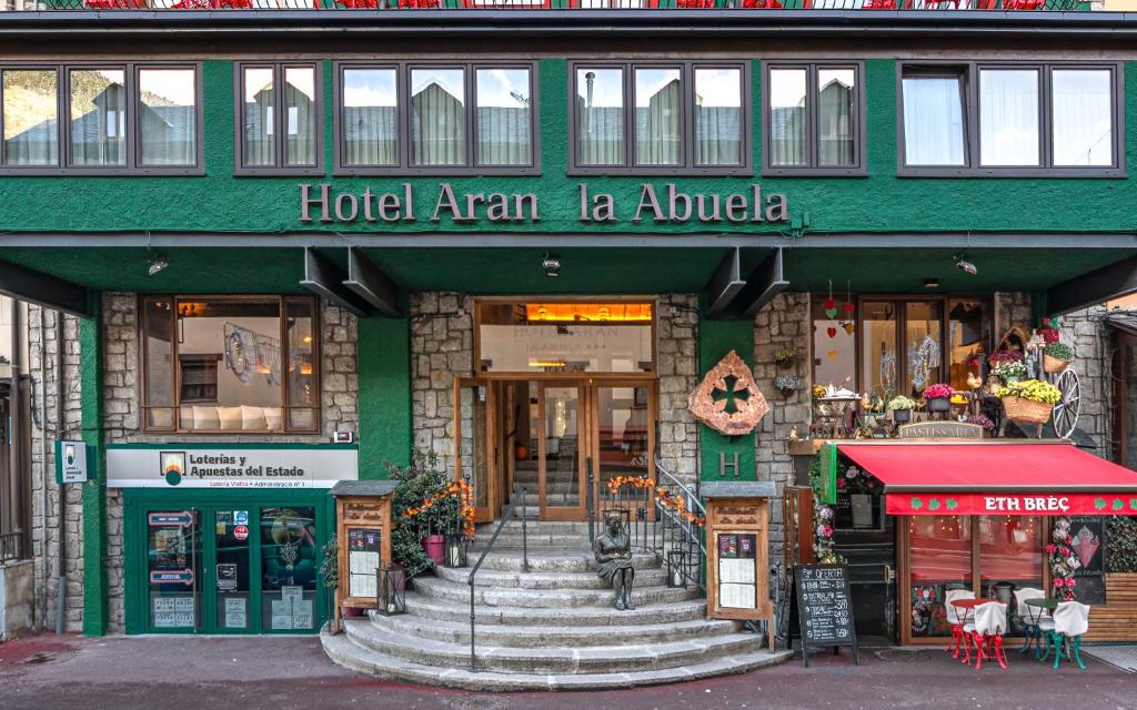 Hotel Aran La Abuela - hotel en Vielha