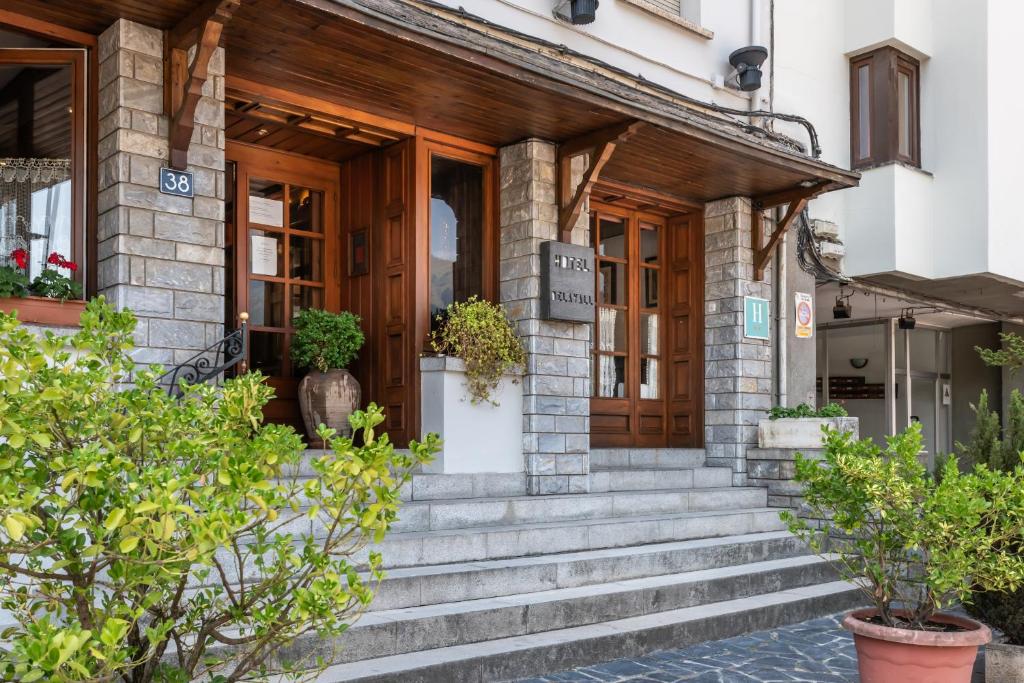 HOTEL DELAVALL - hotel en Vielha