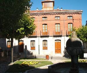 Hoteles en Cuéllar - Aparthotel Santa Marina