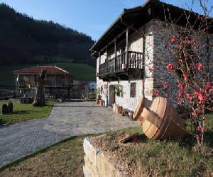 Hoteles en Aller - Casona de El Castañíu