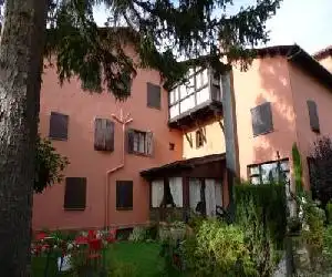 Aero Hotel Cerdanya Ca L'eudald - hotel en Alp