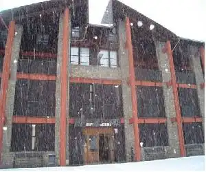 Alberg Les Estades - hotel en Rialp