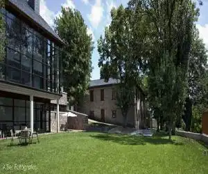 Albergue Francisco Giner De Los Rios - hotel en Villablino