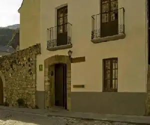 Albergue-Refugio Sargantana - hotel en Canfranc