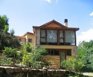 Albergue Rural O Coto - hotel en A Almuina