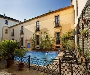 Alcázar de la Reina - hotel en Carmona