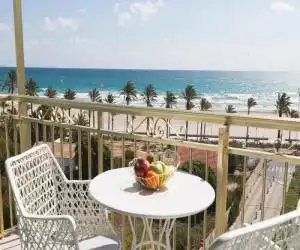 Hotel Almirante