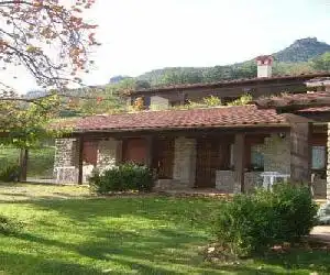 Allotjaments Colomer-Cullell - hotel en Bas