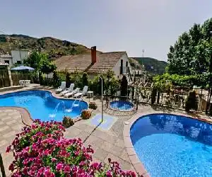 Alojamientos Rurales Benarum - hotel en Alpujarra De La Sierra