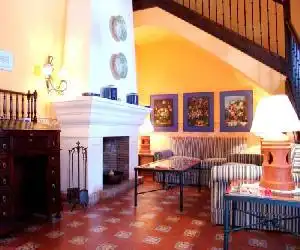 Alojamientos Turísticos Rurales La Barataria - hotel en Titulcia