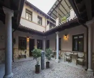 Los Laureles 2 - hotel en Urda