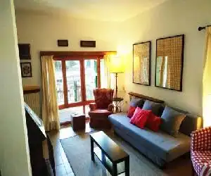 Apartamentos 3000 Escarrilla - hotel en Escarrilla