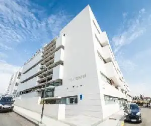 Apartamentos ELE Domocenter - hotel en Bormujos