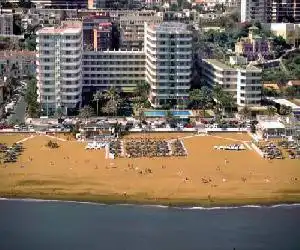 Hotel Apartamentos Bajondillo - hotel en Torremolinos