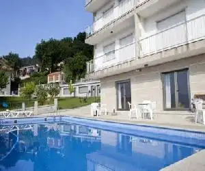 Apartamentos Canada - hotel en Raxó