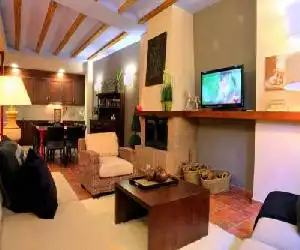 Apartamentos Casa Molinero - hotel en Buera