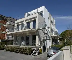 Apartamentos Castellmar - hotel en Castelldefels
