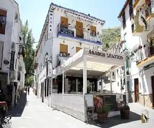 Apartamentos Castillo Cazorla