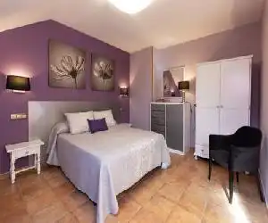 Apartamentos Cinca - hotel en Escalona