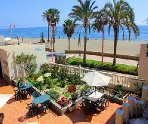 Apartamentos El Galán II - hotel en Carboneras