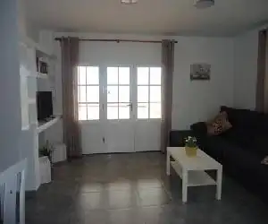 Apartamentos El Lago - hotel en Arrieta
