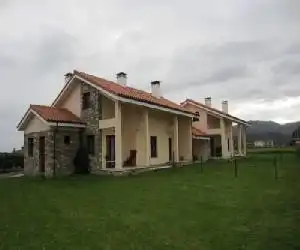 Apartamentos El Regueirin 2 - hotel en Oviñana