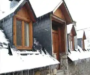 Apartamentos Fidalgo - hotel en Sandiniés