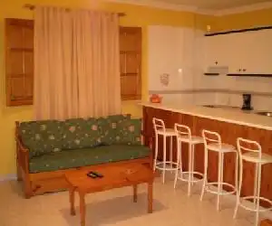 Apartamentos La Banda - hotel en Playa de Santiago