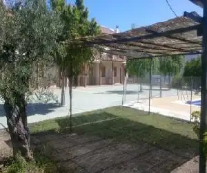 Apartamentos Las Colinas - hotel en Velez