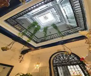 Apartamentos Los Angeles - hotel en Alcañiz