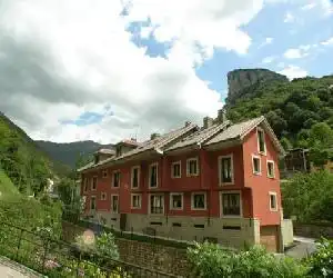 Apartamentos Puente La Molina - hotel en Carreña de Cabrales