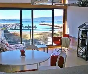 Apartamentos Puerto Basella - hotel en Villanueva de Arosa