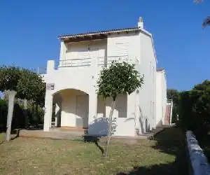 Apartamentos Rayma I-II-III - hotel en Cala Blanca